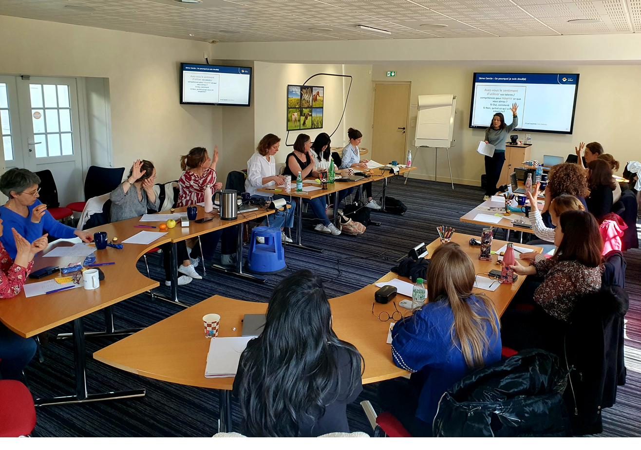 Session de formation en salle plénière
